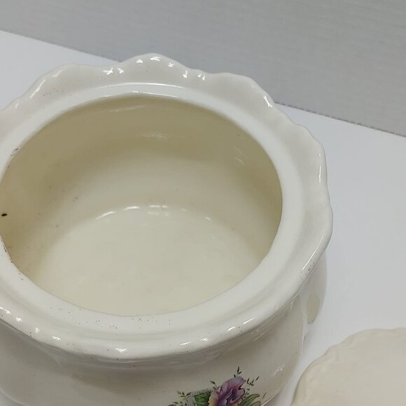 Vintage Ratauds Covered Serving Dish 1960's England Vanilla White w/ Roses - Picture 2 of 6